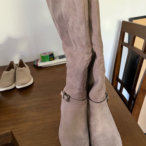 New boots from Penningtons - Picture 2 of 4